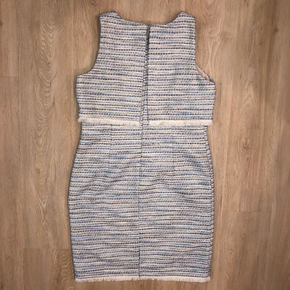 ANN TAYLOR Factory so soft sheath dress with short fringe - SZ  10P - Picture 2 of 7